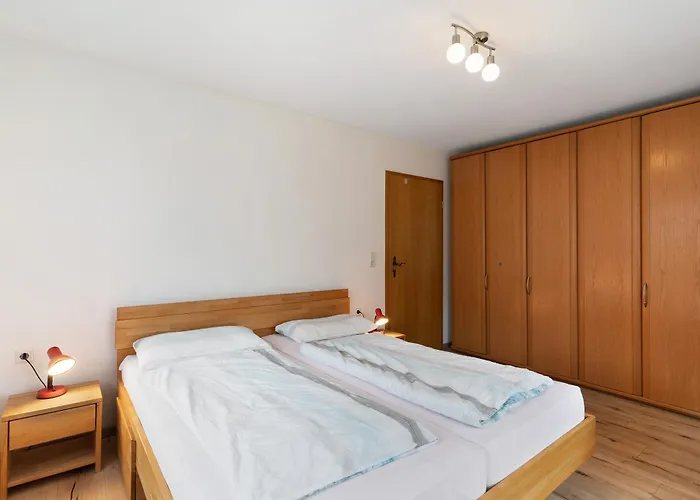 Voelker ハスラッハ・イム・キンツィクタール